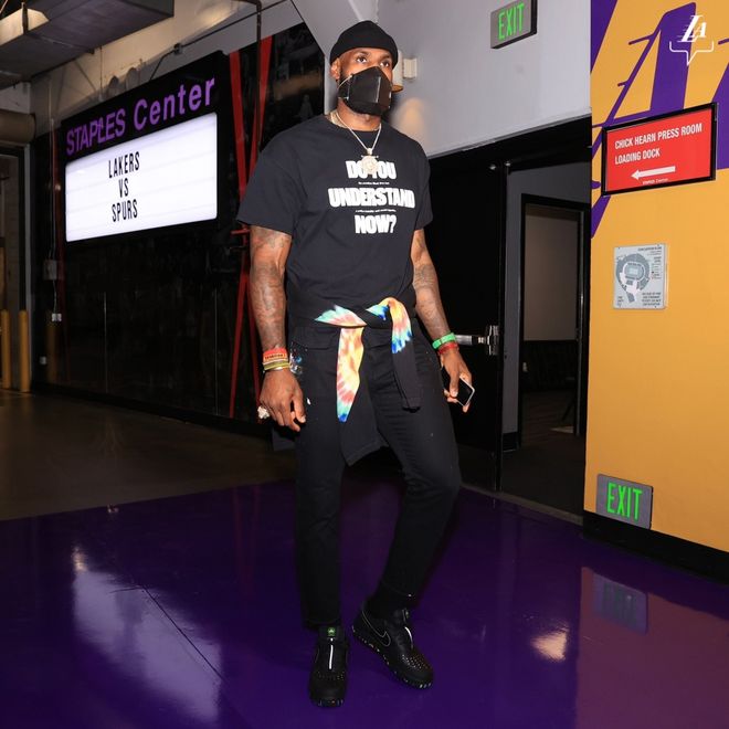 今夜尼斯调整名单以备欧篮联，更衣室发声环节打磨，管理层满意，阵容厚度经受考验的简单介绍