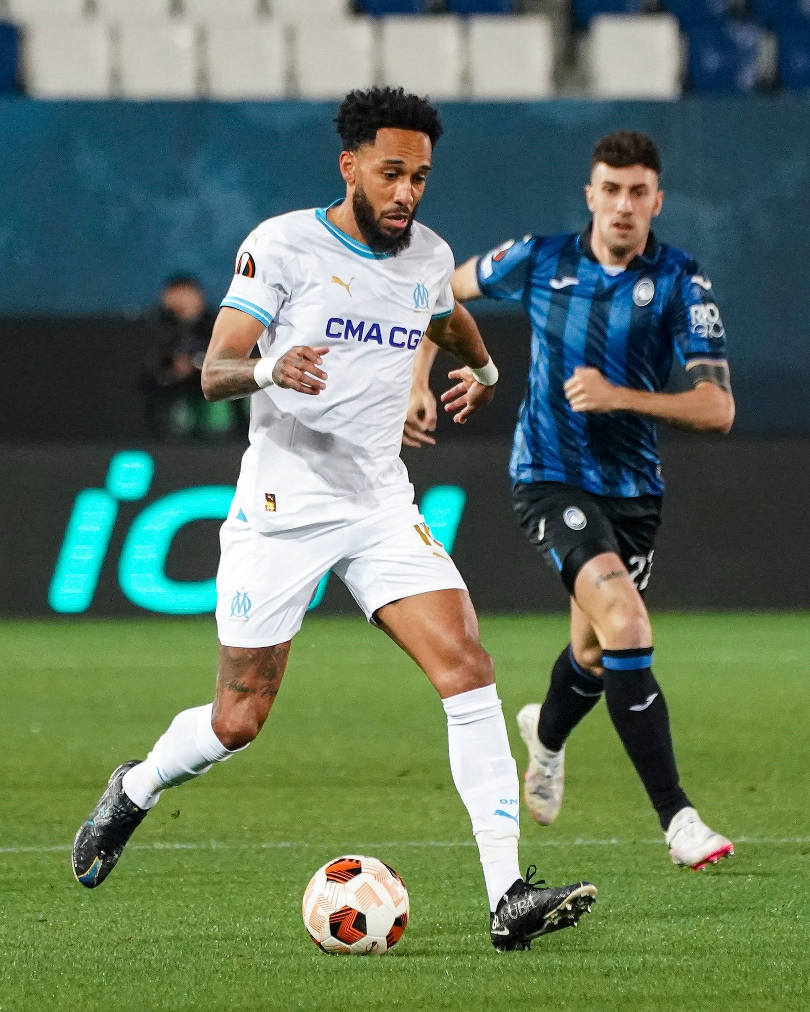 里程碑夜！亚特兰大临场应变；法甲今晨刷纪录；悬念犹存；资深球员宣示担当