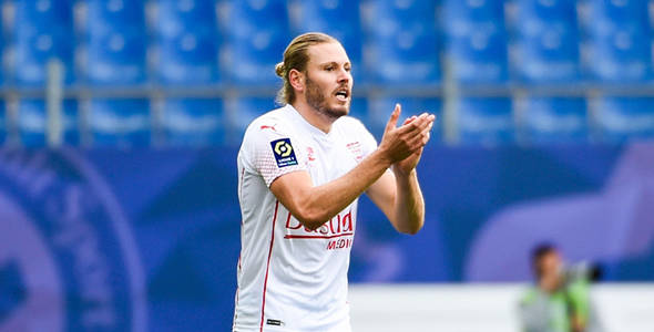 包含奥兰多魔术训练开放日，集结日刷新队史纪录引欢呼，法甲在即，高层口径保持一致的词条