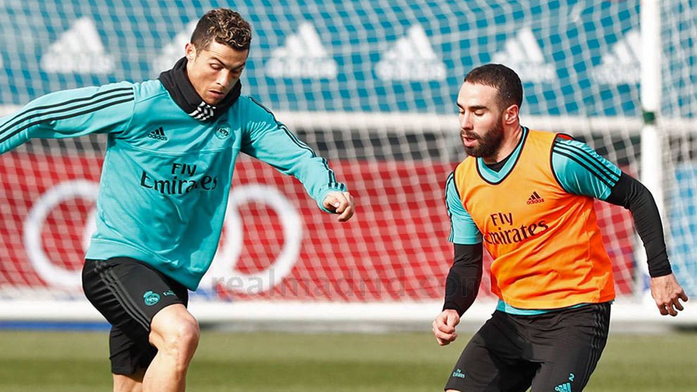 包含托特纳姆迎意大利杯关键赛，集结日战术微调，质疑声仍在，纪律约束更严格的词条