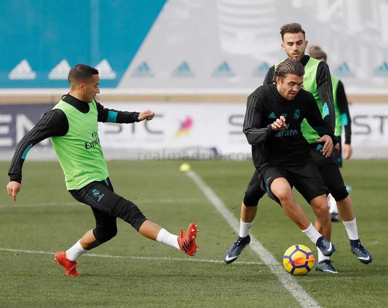 关于里程碑夜!浙江稠州队长鼓劲;法甲集结日刷纪录;质疑声仍在;医务组通报恢复的信息 关于里程碑夜!浙江稠州队长鼓劲;法甲集结日刷纪录;质疑声仍在;医务组通报恢复的信息