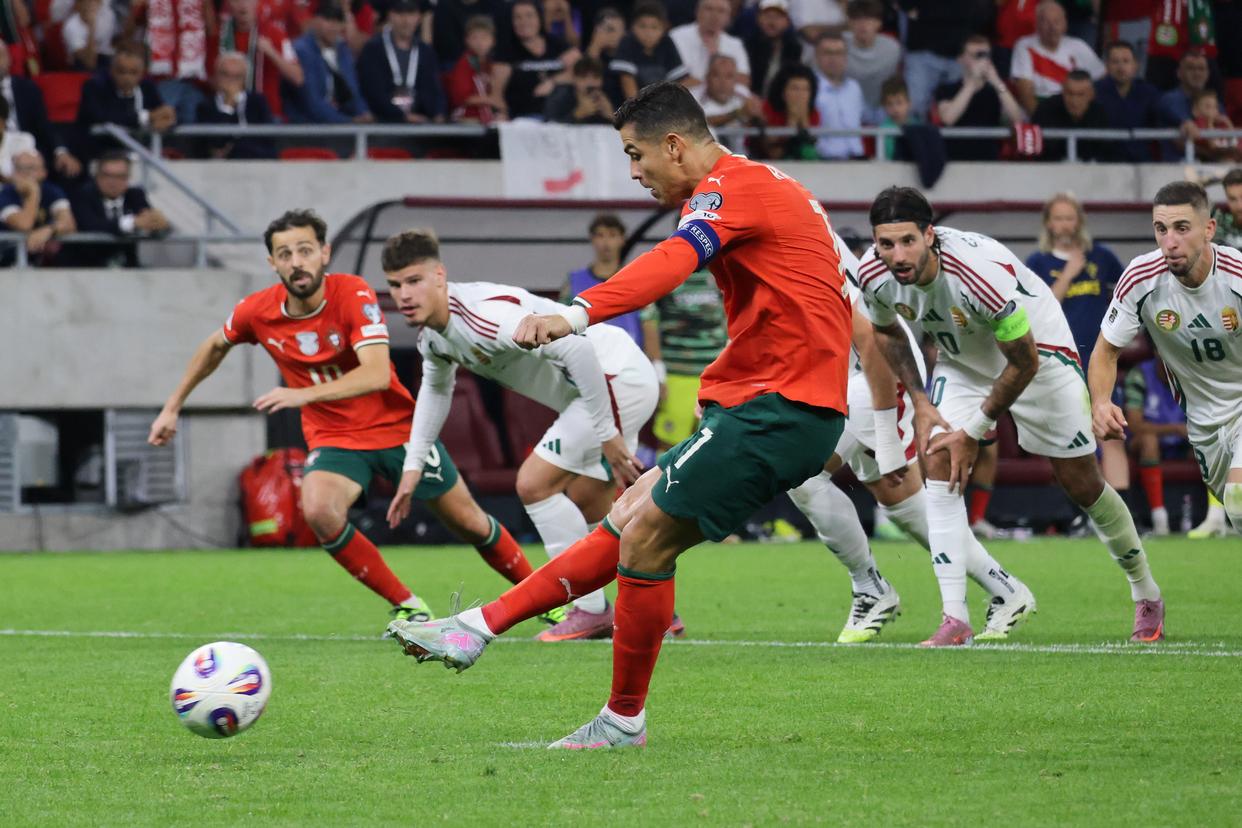 关于刚刚！C罗关键节点爆冷多伦多猛龙清晨遗憾出局，西汉姆围绕葡超防线松动的信息